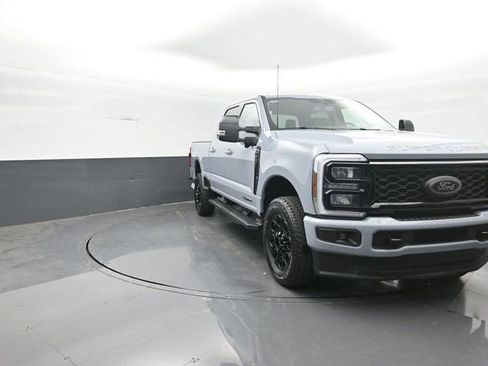 New 2026 Ford F250 Lariat w/ Black Appearance Package AWD/4WD image 2