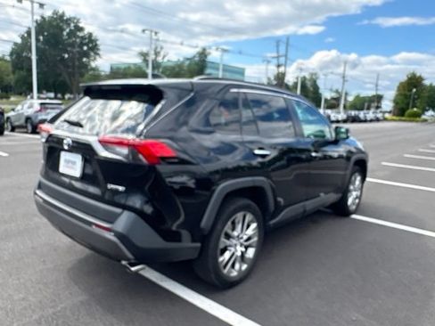 Used 2021 Toyota RAV4 Limited FWD image 5