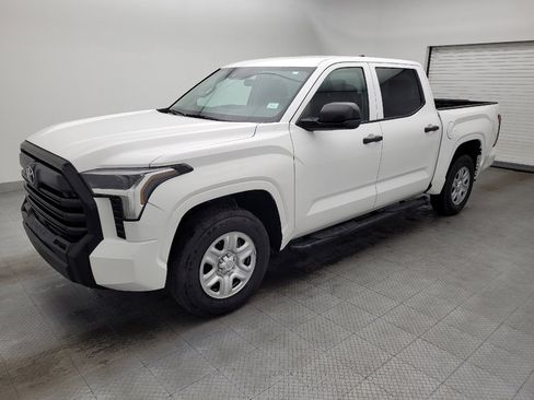 Used 2022 Toyota Tundra SR w/ SR Tow Package image 2