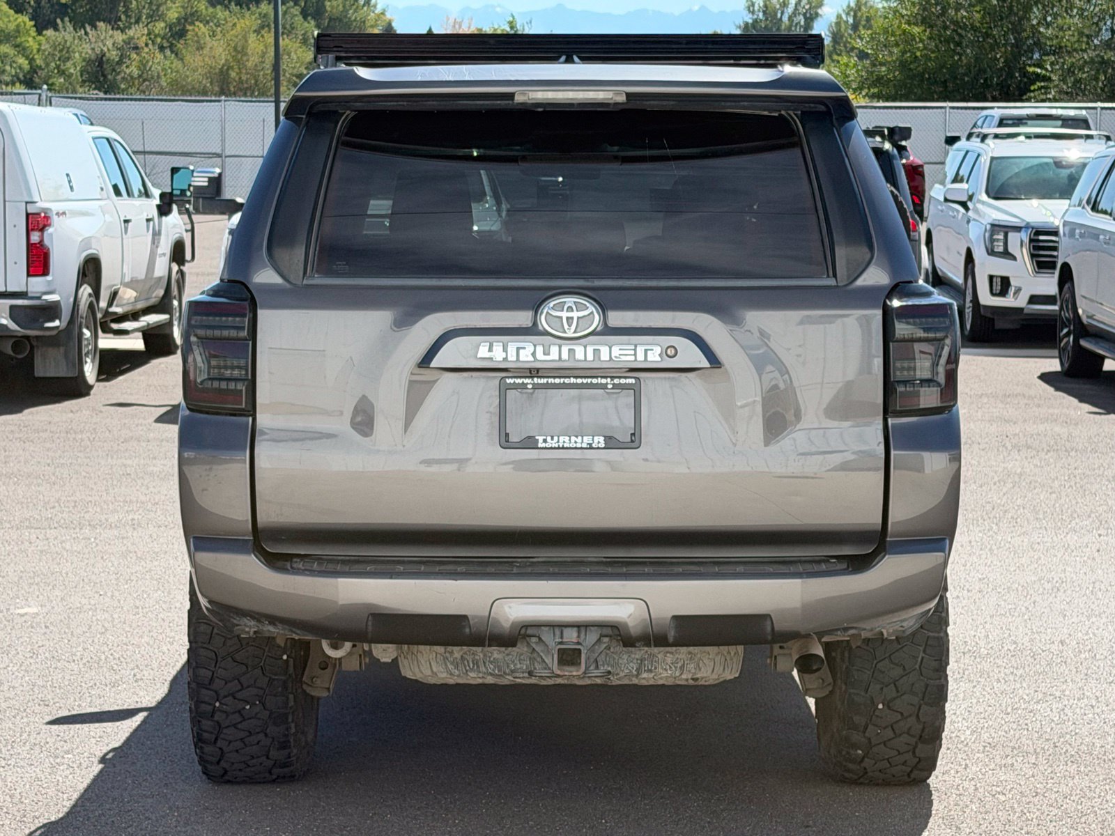 Used 2017 Toyota 4Runner SR5 AWD/4WD image 6