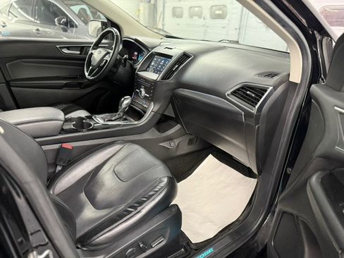 Used 2017 Ford Edge Titanium w/ Equipment Group 301A image 36