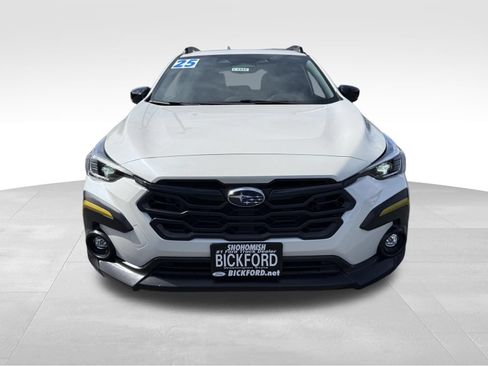 Used 2025 Subaru Crosstrek 2.5i Sport AWD/4WD image 2