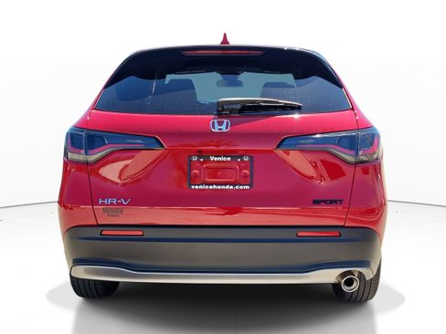 Used 2025 Honda HR-V Sport image 5