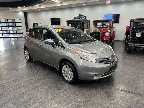 Used 2015 Nissan Versa Note SV w/ SV Convenience Package image 3