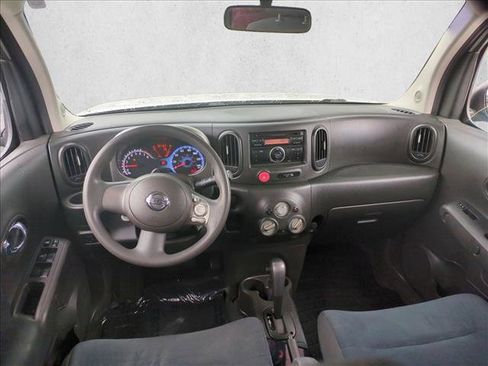 Used 2009 Nissan Cube 1.8 S w/ Interior Designer Pkg FWD image 14