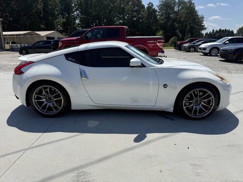 Used 2014 Nissan 370Z Coupe w/ Sport Package RWD image 6