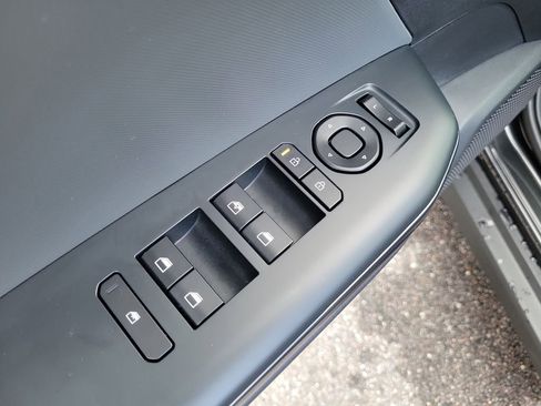 New 2026 Kia K4 FWD image 19