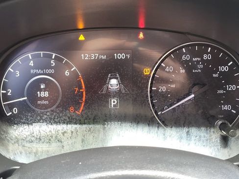 Certified 2024 Nissan Kicks SV FWD image 12