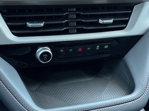New 2026 Ford Explorer Active w/ Active Comfort Package RWD image 21