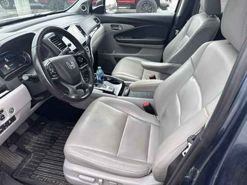Used 2019 Honda Pilot Touring image 13