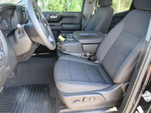 Used 2022 Chevrolet Silverado 1500 Custom image 15
