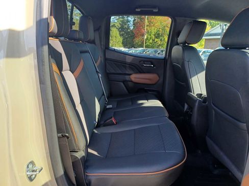 Used 2024 GMC Canyon AT4 w/ AT4 Premium Package image 29