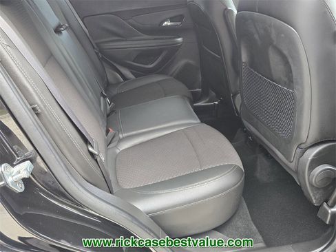 Used 2020 Buick Encore Preferred w/ Safety Package image 17