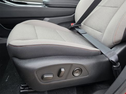 New 2026 Chevrolet Traverse LT w/ Driver Confidence Package image 15