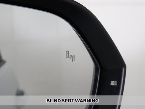 Used 2023 Volkswagen Atlas Cross Sport SEL R-Line image 6