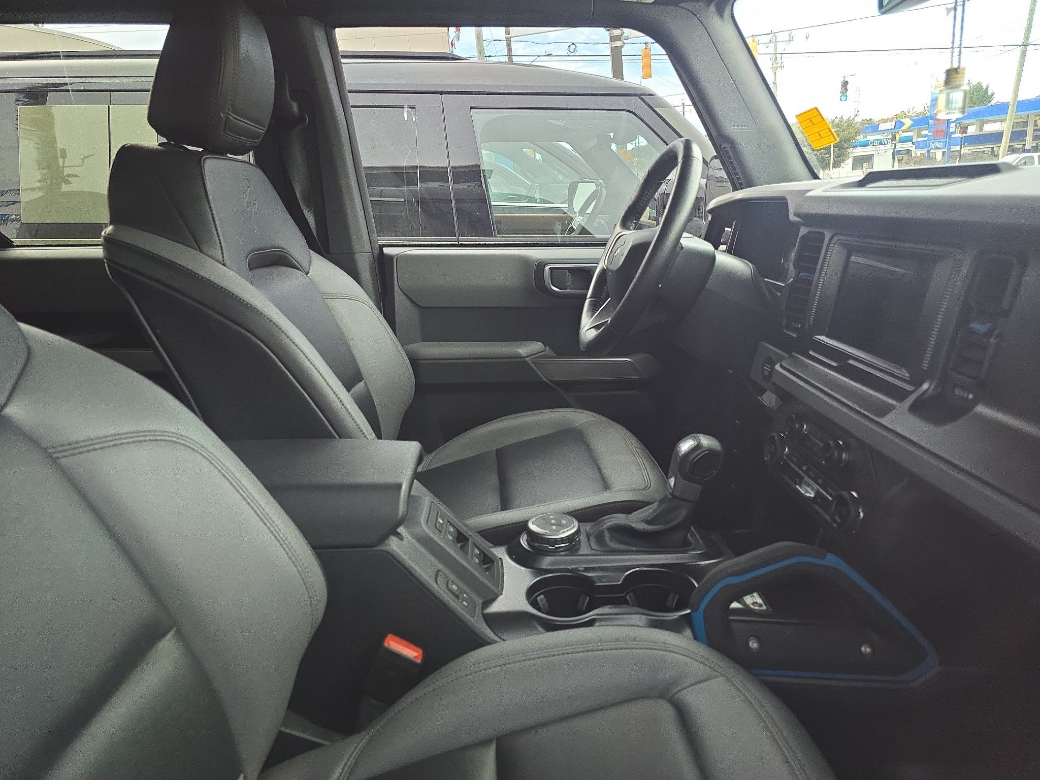Used 2023 Ford Bronco Black Diamond AWD/4WD image 8