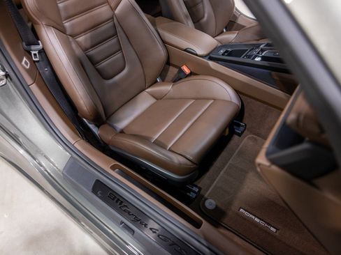 Used 2023 Porsche 911 Targa 4 GTS image 31