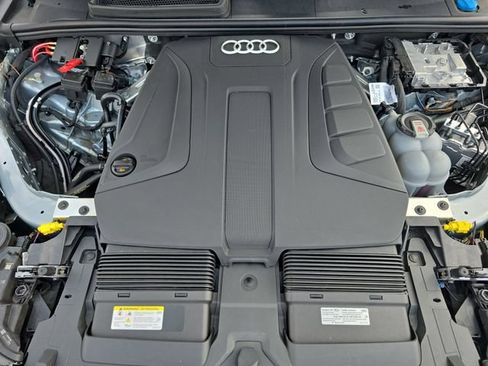 Used 2023 Audi Q7 2.0T Premium w/ Convenience Package AWD/4WD image 35