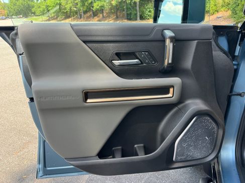 Used 2024 GMC Hummer EV 3X w/ Omega Edition AWD/4WD image 25