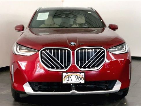 Used 2025 BMW X3 xDrive30i w/ Convenience Package image 3