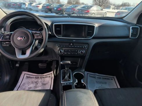 Used 2021 Kia Sportage LX image 15