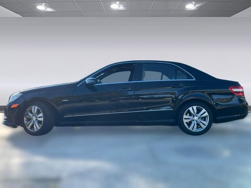 Used 2012 Mercedes-Benz E 350 BlueTEC Sedan image 2