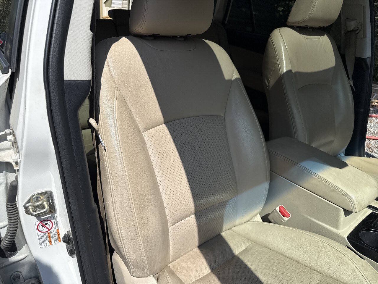 Used 2017 Subaru Outback 2.5i Limited AWD/4WD image 20