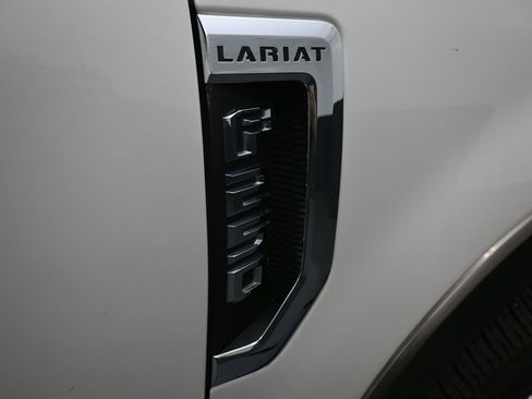 Used 2019 Ford F250 Lariat w/ Lariat Ultimate Package image 14