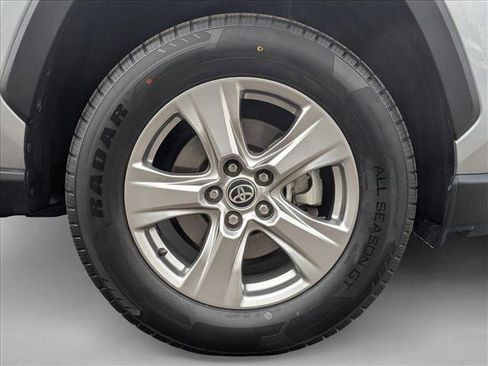 Used 2024 Toyota RAV4 XLE image 24