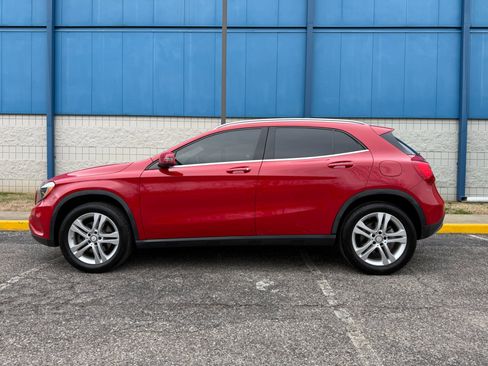 Used 2017 Mercedes-Benz GLA 250 4MATIC image 8