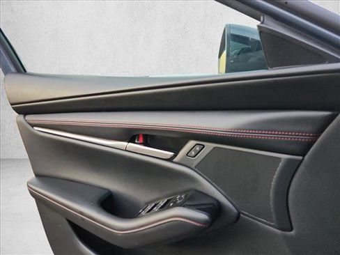 Used 2024 MAZDA MAZDA3 s image 26