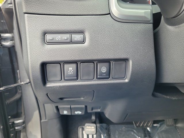 Used 2024 Nissan Murano SV FWD image 21