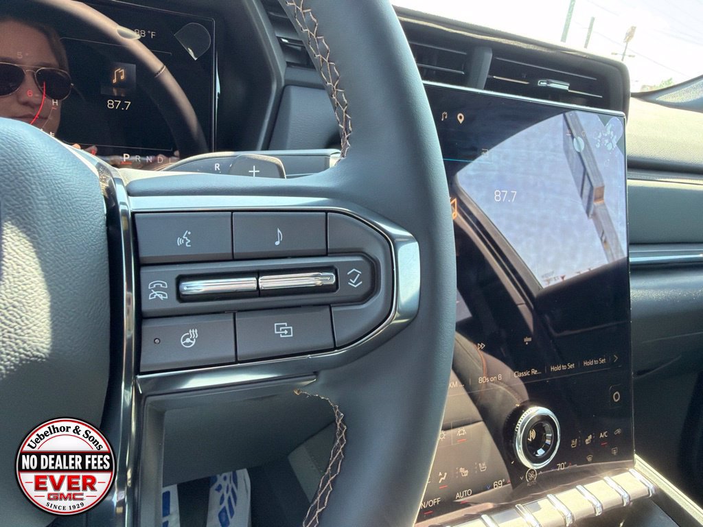 New 2027 GMC Terrain AT4 w/ Convenience Package III AWD/4WD image 32