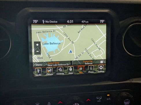 Used 2022 Jeep Wrangler Unlimited Sahara w/ Cold Weather Group image 13