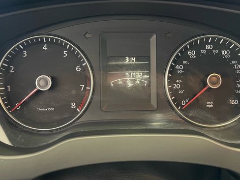 Used 2013 Volkswagen Jetta SE image 42