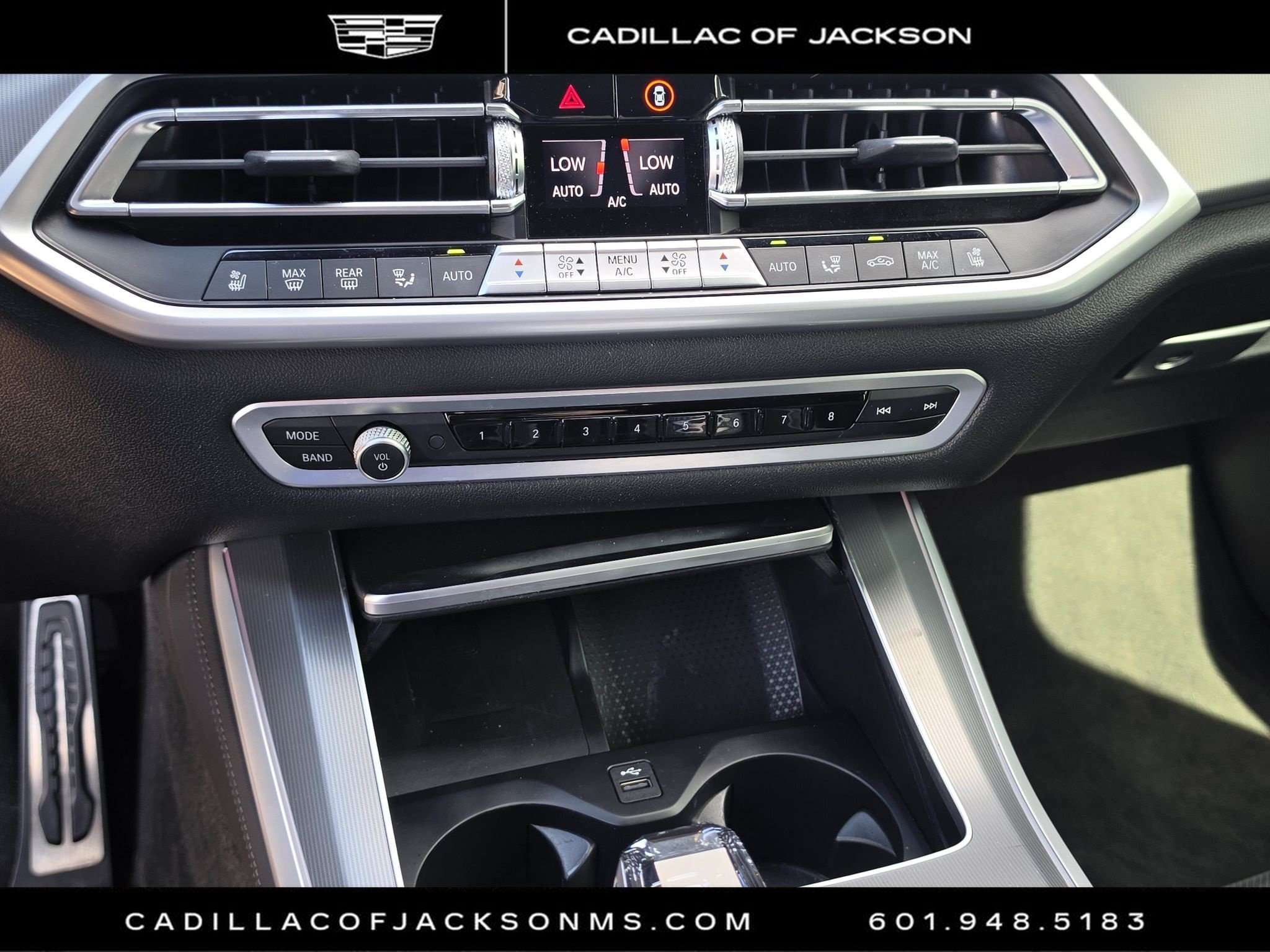 Used 2022 BMW X5 M50i w/ Executive Package AWD/4WD image 22