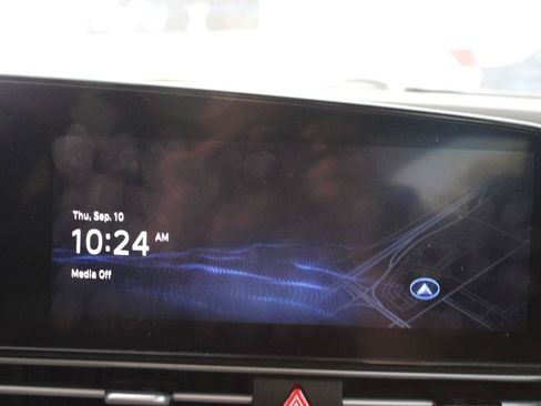 Used 2025 Hyundai Elantra SEL FWD image 15