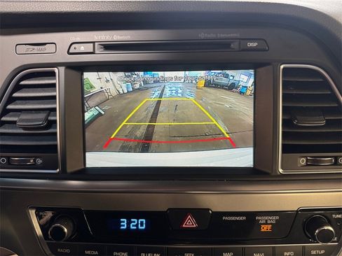 Used 2015 Hyundai Sonata Limited w/ Option Group 06 image 18