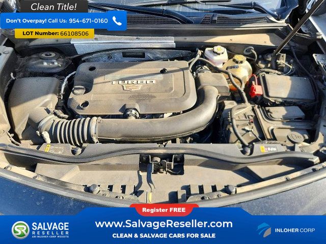 Used 2023 Cadillac XT4 Luxury w/ Cold Weather Package FWD image 15
