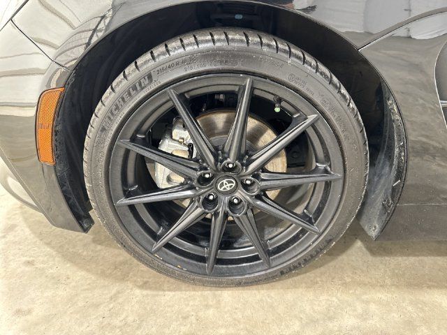 Used 2023 Toyota GR86 Premium RWD image 30