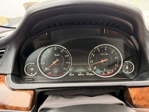 Used 2014 BMW 740Li image 39