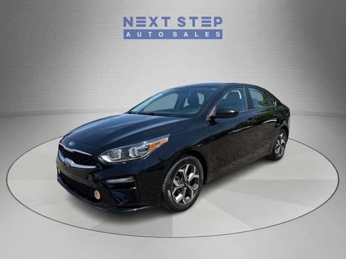 Used 2021 Kia Forte LXS FWD image 3