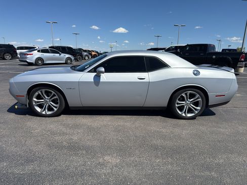 Certified 2022 Dodge Challenger R/T RWD image 8