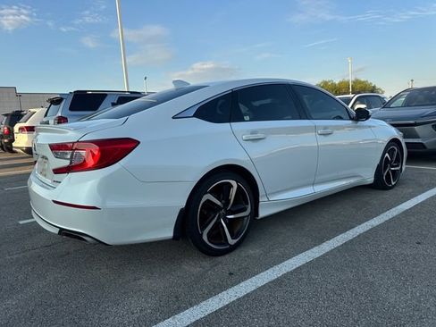 Used 2019 Honda Accord Sport image 3