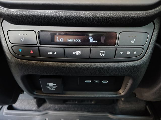 Used 2024 Honda Pilot Elite image 32