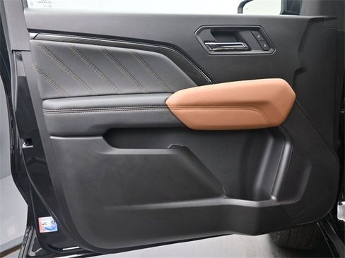 New 2025 GMC Canyon AT4 image 12