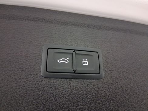 Used 2018 Audi Q5 Premium Plus w/ Premium Plus Package image 31