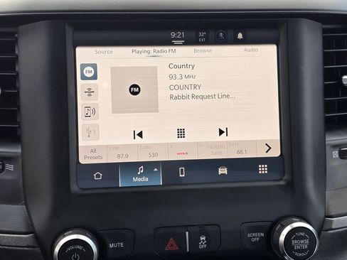 Used 2024 RAM 2500 Tradesman w/ Chrome Appearance Group image 23