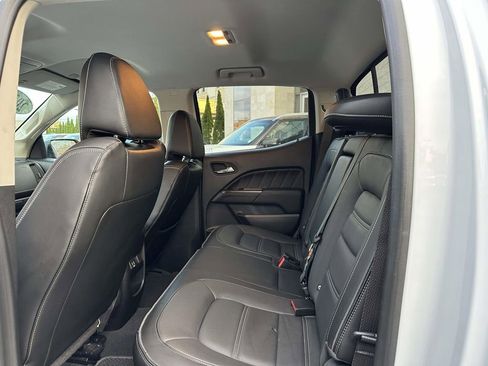 Used 2022 GMC Canyon Denali image 12