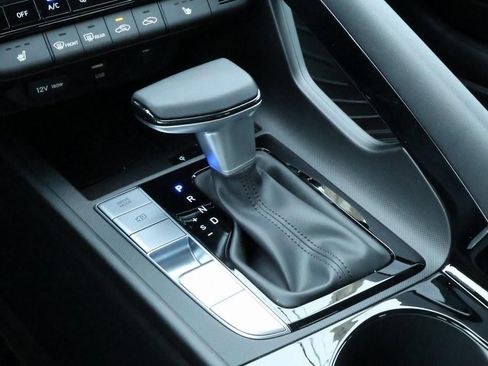 New 2025 Hyundai Elantra SEL image 14